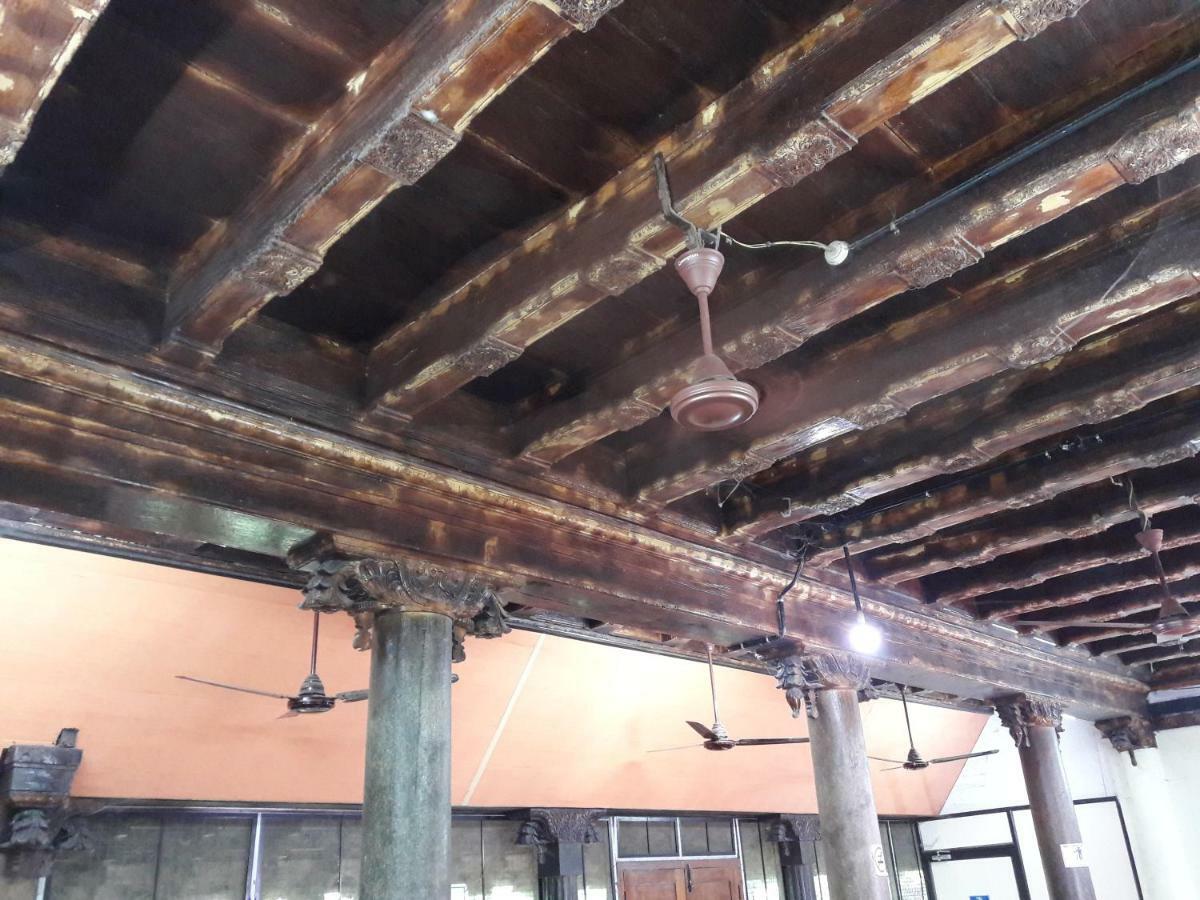 Devasthanam Lodge Thiruvananthapuram Exteriör bild